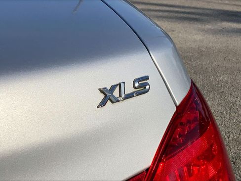 Used 2006 Toyota Avalon XLS FWD image 7