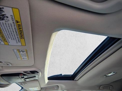 Used 2022 Subaru Outback Limited w/ Popular Package #2 image 18