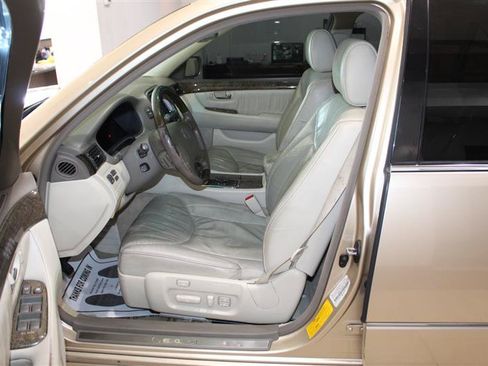 Used 2002 Lexus LS 430 RWD image 27