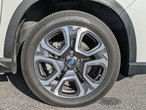 Used 2024 Subaru Ascent Touring image 11