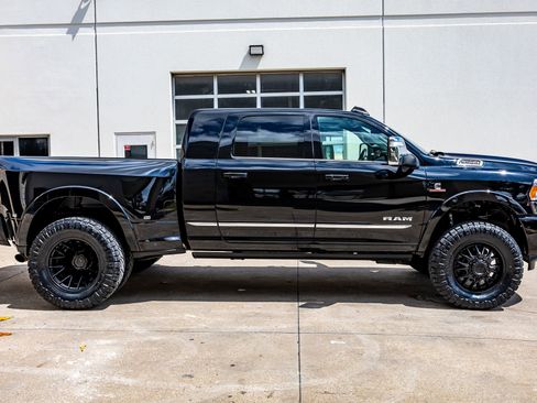 Used 2024 RAM 3500 Limited image 11