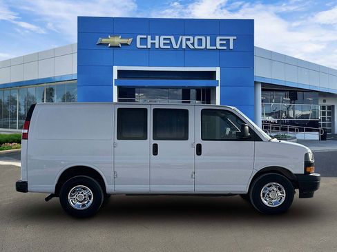 Certified 2023 Chevrolet Express 2500 w/ Driver Convenience Package image 5