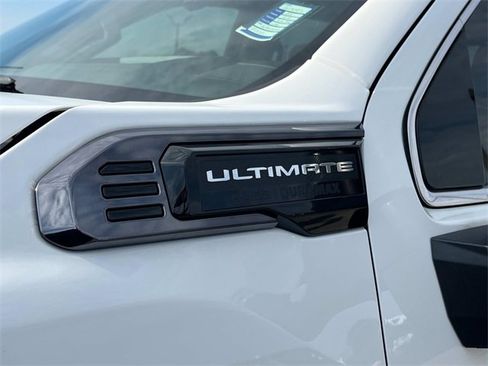 Used 2025 GMC Sierra 3500 Denali Ultimate image 39