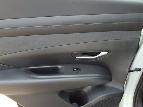 Used 2025 Hyundai Tucson SEL FWD image 9