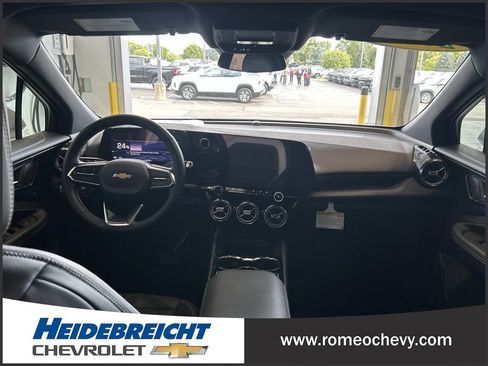 Used 2024 Chevrolet Blazer EV LT AWD/4WD image 16