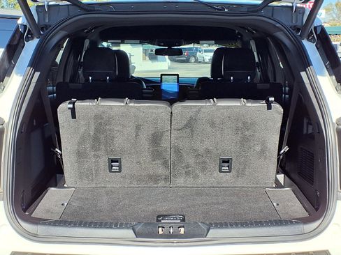 Used 2020 Ford Explorer ST w/ Premium Technology Package image 7