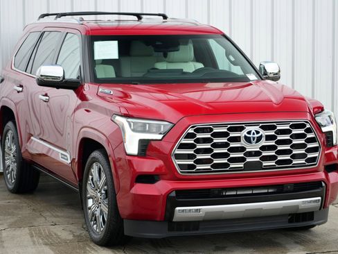 Used 2024 Toyota Sequoia Capstone image 59