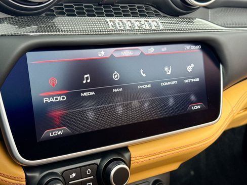 Used 2019 Ferrari Portofino RWD image 15