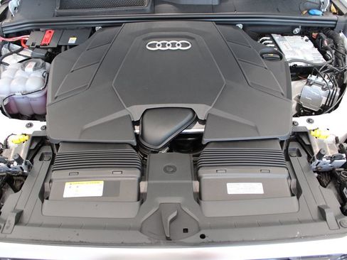 New 2026 Audi Q7 Premium Plus AWD/4WD image 8
