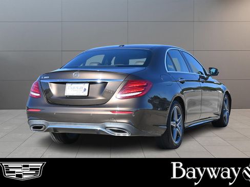 Used 2018 Mercedes-Benz E 300 E 300 image 5