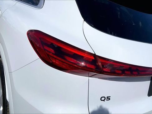 Used 2025 Audi Q5 Premium Plus w/ Premium Plus image 29