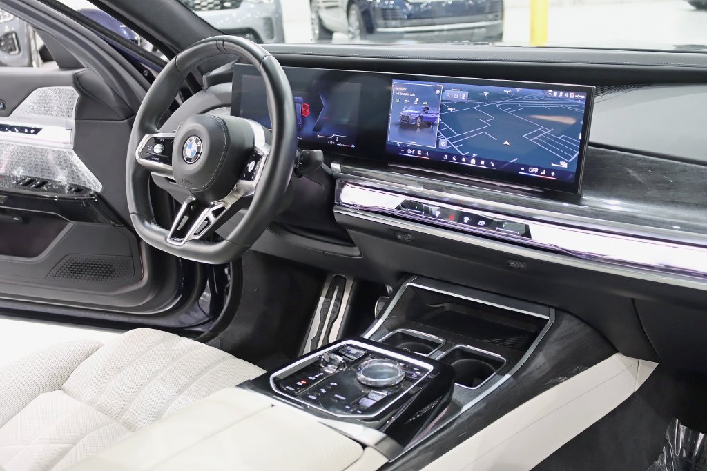 Used 2023 BMW 760i xDrive w/ Luxury Rear Seating Package AWD/4WD image 34