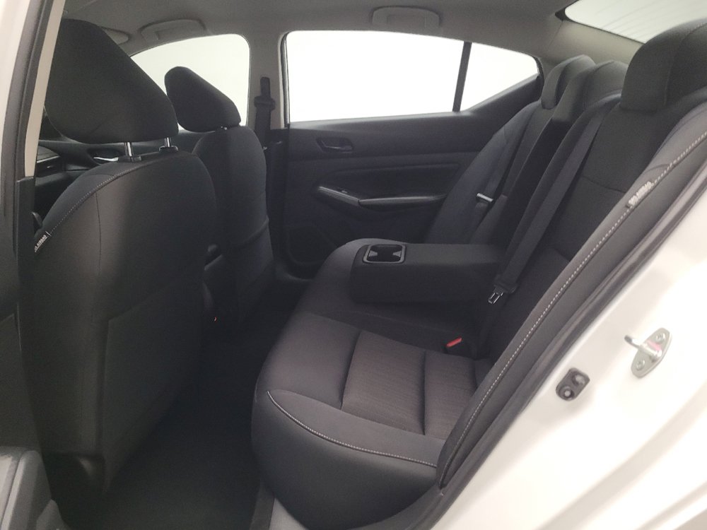 Used 2024 Nissan Altima 2.5 SV FWD image 18
