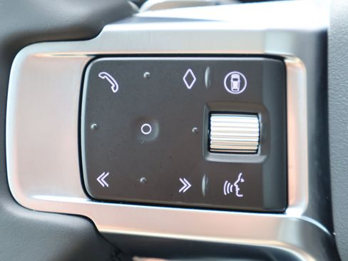 Certified 2025 Land Rover Discovery S AWD/4WD image 16