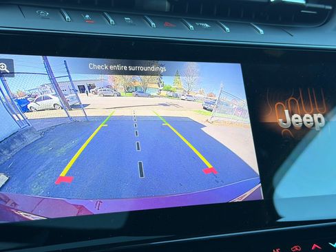 New 2026 Jeep Grand Cherokee L Limited w/ Limited Altitude Package AWD/4WD image 19