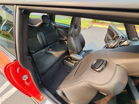 Used 2013 MINI Cooper S w/ Sport Pkg FWD image 16