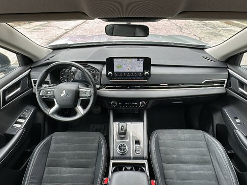 Used 2022 Mitsubishi Outlander SE AWD/4WD image 27