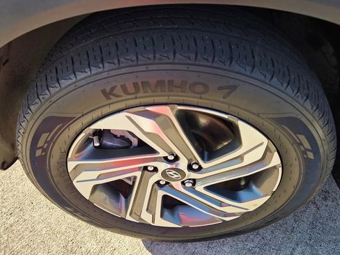 Used 2023 Hyundai Santa Fe SE image 10