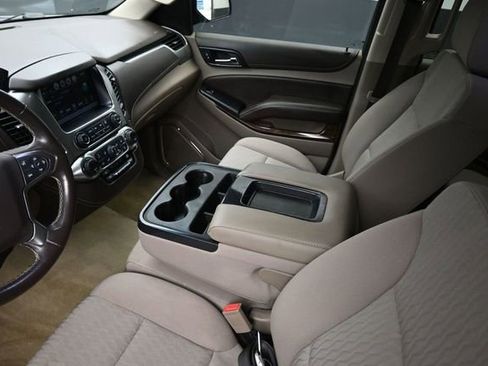 Used 2019 Chevrolet Tahoe LS RWD image 16