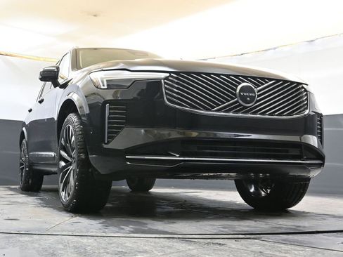 New 2026 Volvo XC90 B6 Plus w/ Protection Package Premier image 47