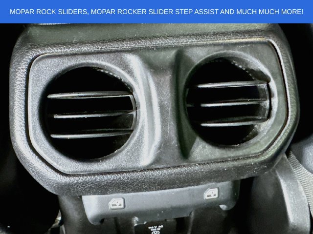 Used 2021 Jeep Wrangler Unlimited Rubicon AWD/4WD image 28