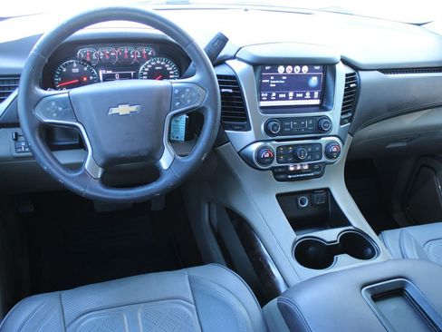 Used 2018 Chevrolet Suburban LS w/ All-Season Package image 15