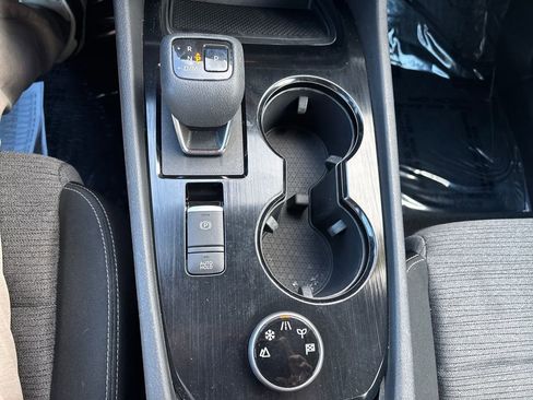 Used 2021 Nissan Rogue S AWD/4WD image 19