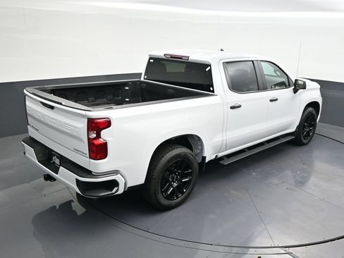 Used 2024 Chevrolet Silverado 1500 Custom image 21