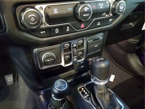 New 2026 Jeep Wrangler Unlimited Sport AWD/4WD image 19