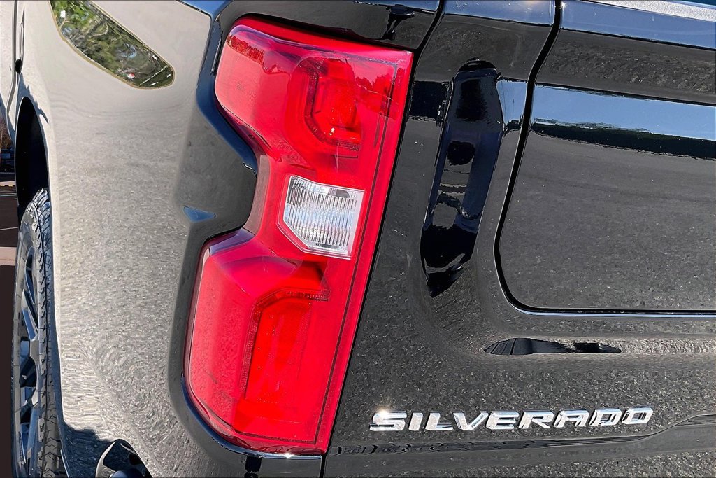 New 2026 Chevrolet Silverado 1500 RST w/ RST All Star Premium Package AWD/4WD image 29
