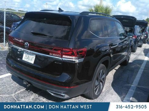 Used 2024 Volkswagen Atlas SE AWD/4WD image 9