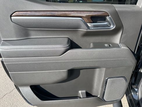 Used 2026 GMC Sierra 1500 Elevation image 19