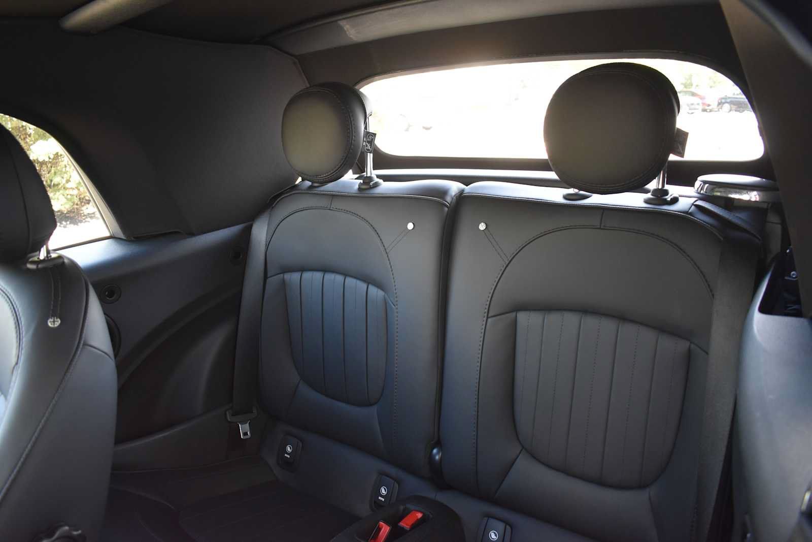 Used 2024 MINI Cooper S w/ Signature Upholstery Package FWD image 15