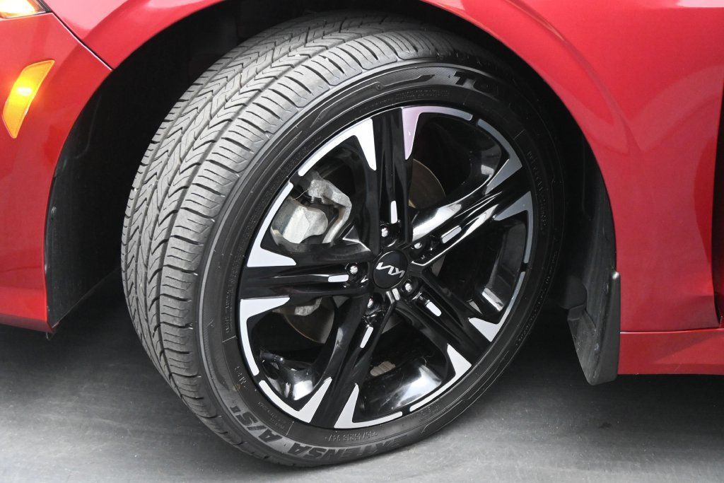 Used 2024 Kia K5 GT-Line AWD/4WD image 19