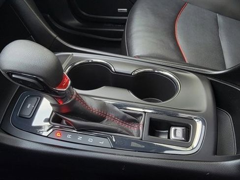 Used 2022 Chevrolet Equinox RS w/ RS Leather Package image 34