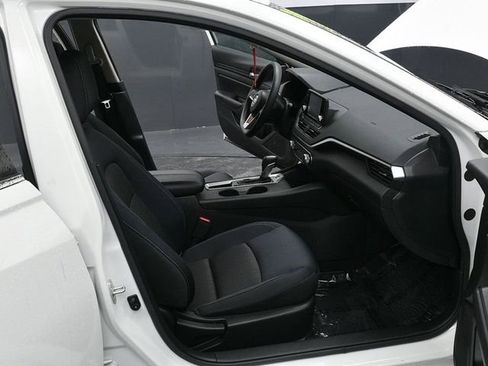 Used 2021 Nissan Altima 2.5 S image 9