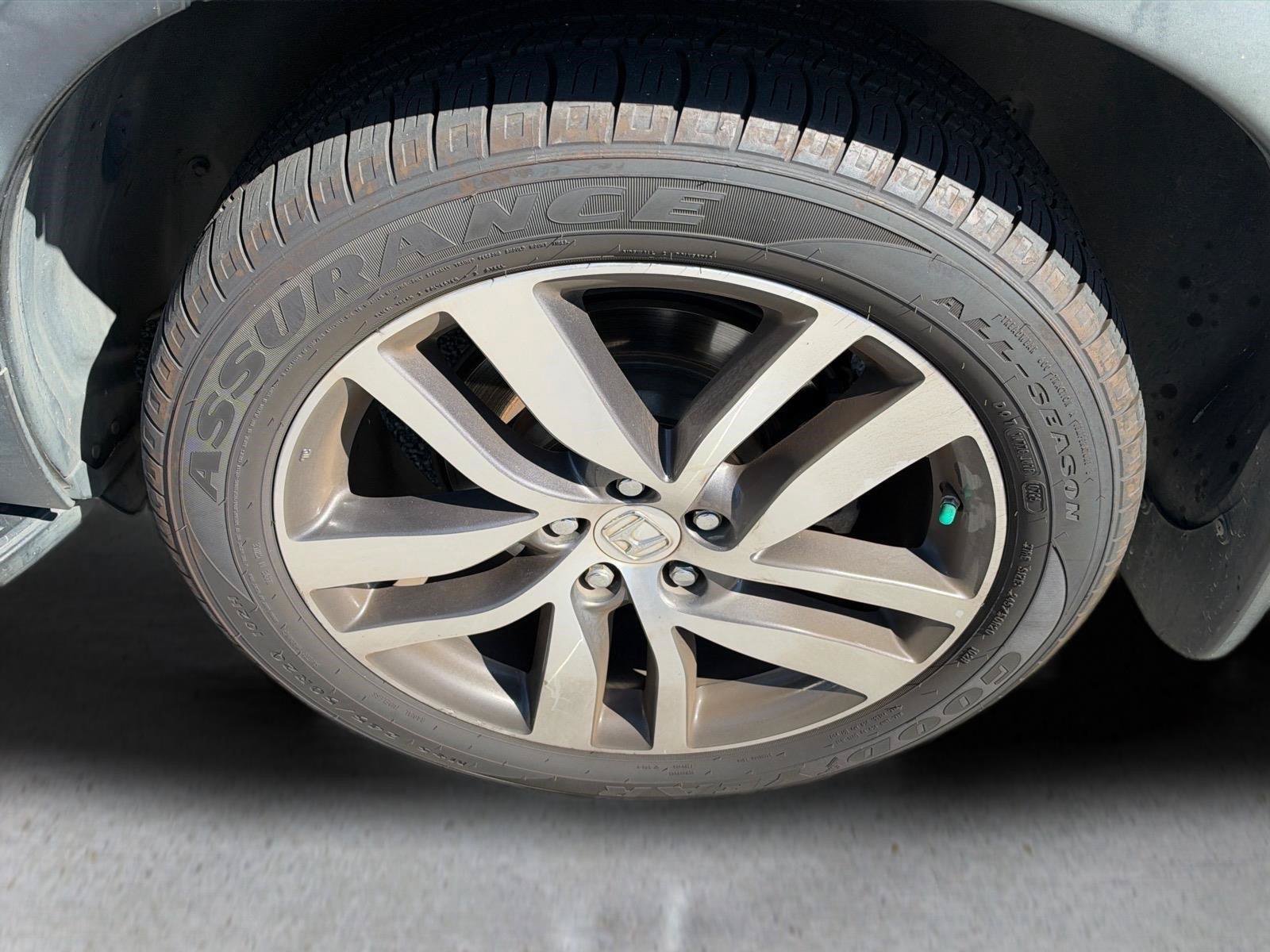 Used 2016 Honda Pilot Elite image 19