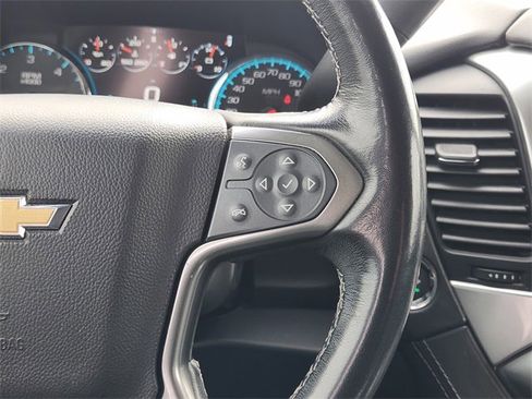 Used 2020 Chevrolet Suburban Premier image 30