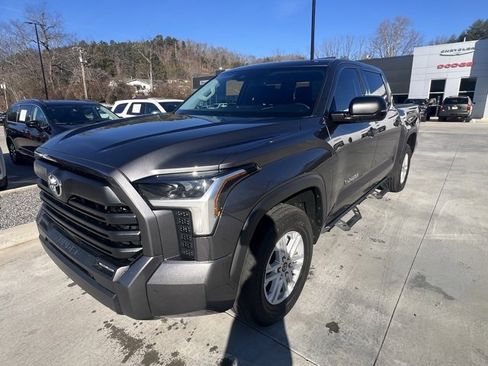Used 2022 Toyota Tundra SR5 image 8