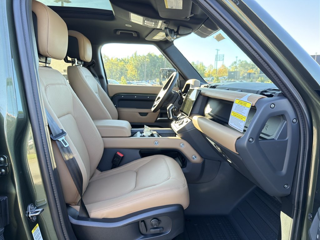 New 2026 Land Rover Defender 110 S AWD/4WD image 15
