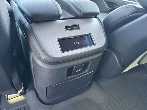 Used 2025 Lincoln Navigator Reserve w/ Jet Appearance Package image 15