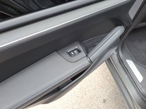 Certified 2024 Porsche Cayenne image 22