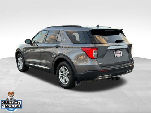 Used 2022 Ford Explorer XLT w/ Equipment Group 202A AWD/4WD image 3