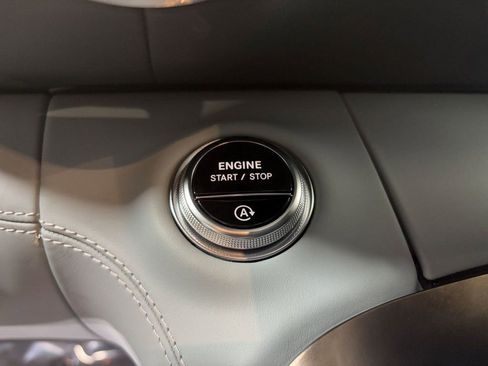 Used 2022 Mercedes-Benz SL 55 AMG SL 55 AMG w/ Driver Assistance Package image 18