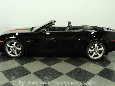 Used 2013 Chevrolet Camaro SS w/ RS Package RWD image 2