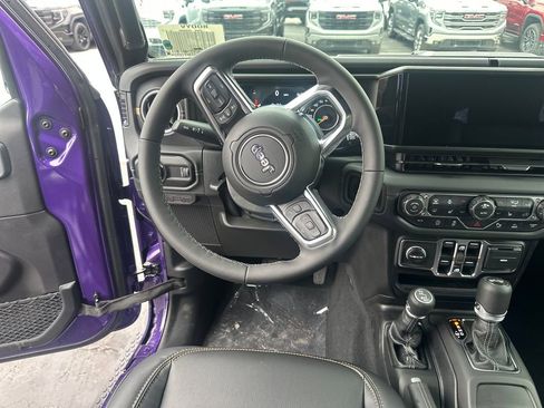 New 2026 Jeep Wrangler Unlimited Sahara AWD/4WD image 14