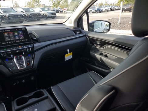 New 2026 Honda Odyssey Elite image 17