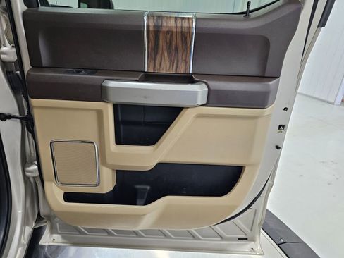 Used 2018 Ford F150 Lariat AWD/4WD image 31