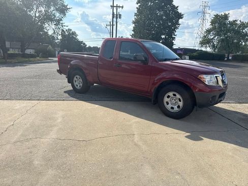 Used 2021 Nissan Frontier S RWD image 5