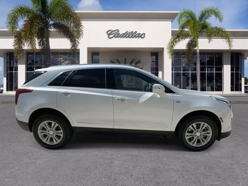 Certified 2023 Cadillac XT5 Luxury w/ LPO, Floor Liner Package FWD image 16